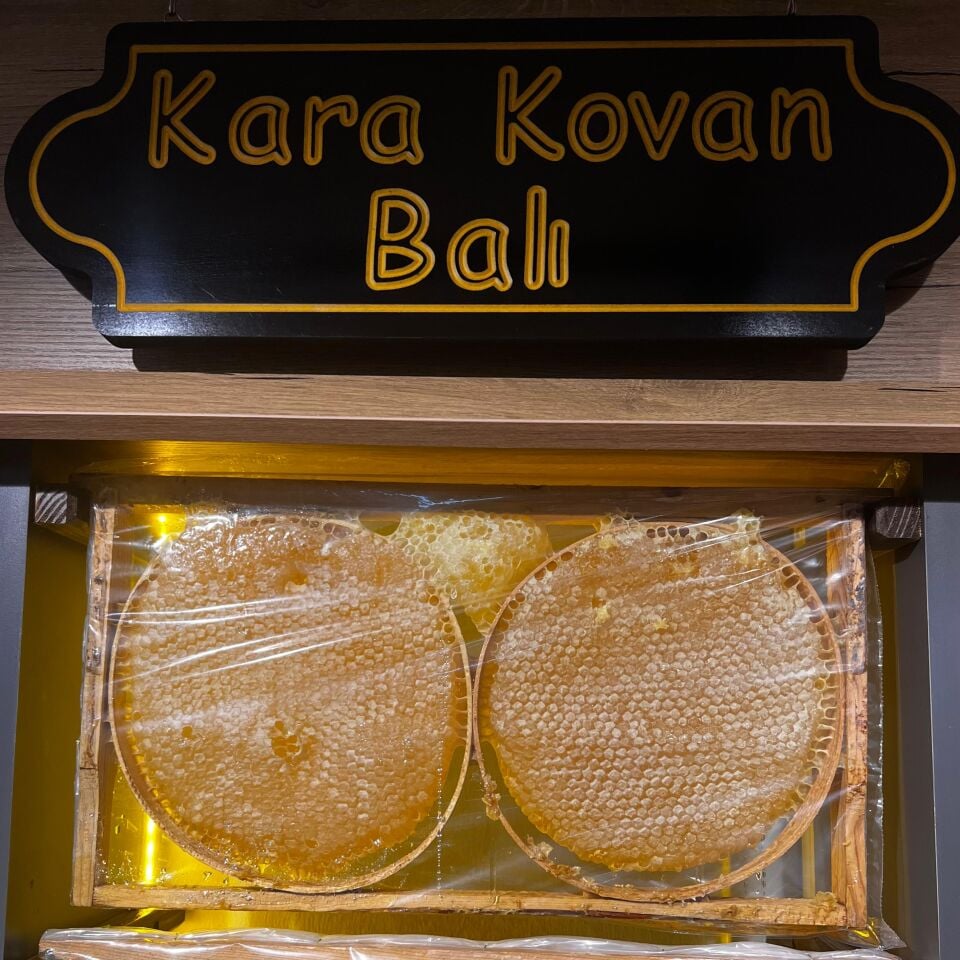 Karakovan Balı Petekli